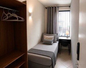 Free WiFi - WeAdore Studios (São Paulo)