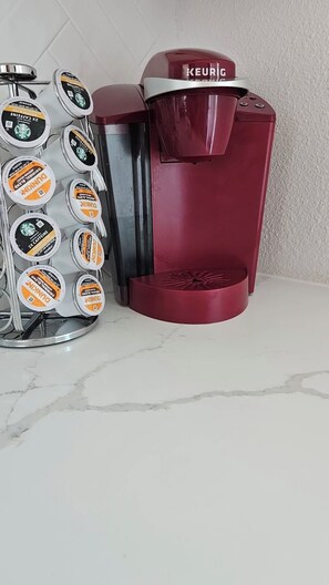 Kaffee und/oder Kaffeemaschine