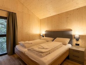 Internet - 02_NTH031_Sup Chalet mit Sauna und Hot Tub 2 Etage by Interhome (Großveitsch)