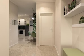Deluxe Apartment, 4 Bedrooms, City View | Interior - Brick & Arch (Roma)