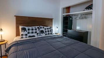 4 bedrooms, WiFi, bed sheets