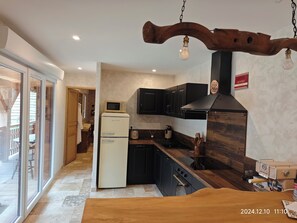 Private kitchen - Vrbo Property (Le Soler)