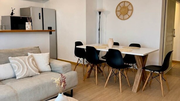 Unclassified image, 1 of 17, button - Urban Beach Apartment. (Saint-Pierre)