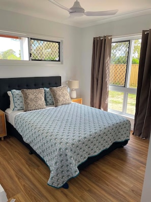 4 bedrooms, iron/ironing board, free WiFi, bed sheets