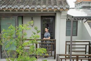 Exterior detail - Yanboli Classical  Garden & Hot Spring (Guangling District/Yangzhou City)