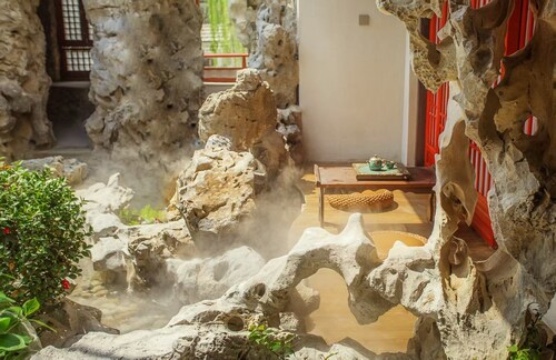 Yanboli Classical  Garden & Hot Spring