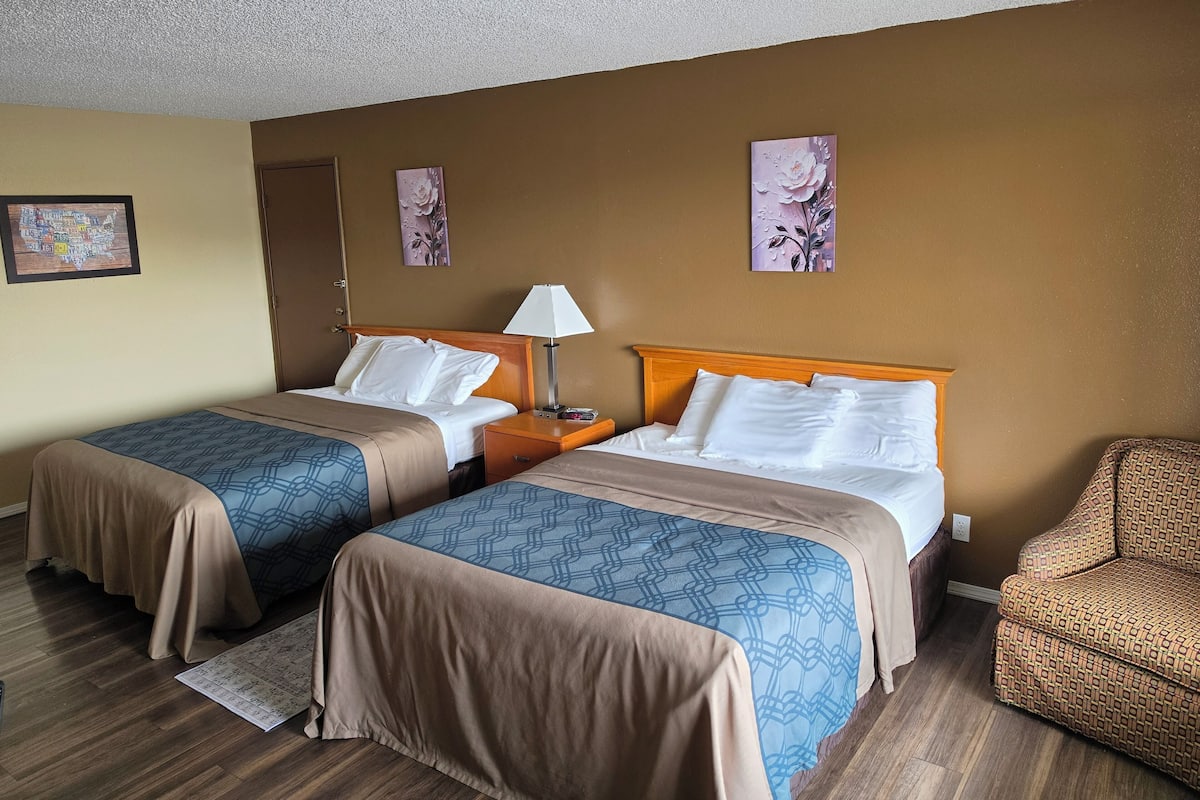 In-room safe, desk, laptop workspace, iron/ironing board