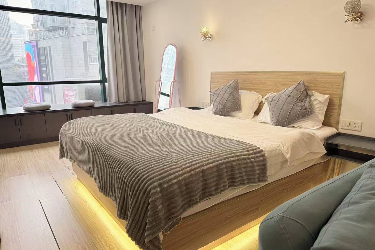 Classic Room, City View | WiFi (free)