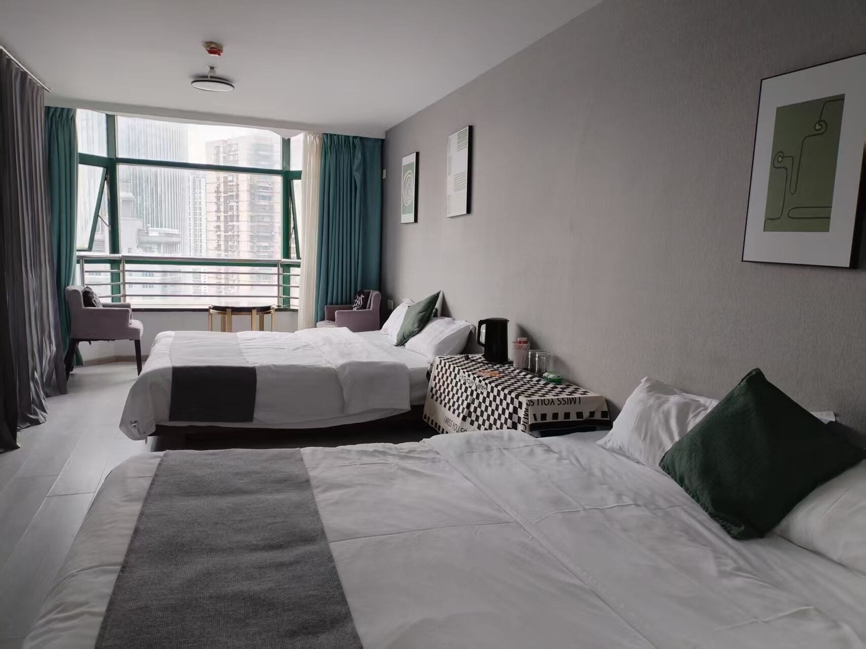 Habitación Confort con 2 camas individuales | Wifi gratis