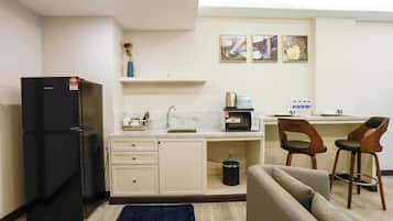 Apartment, City View | Interior
