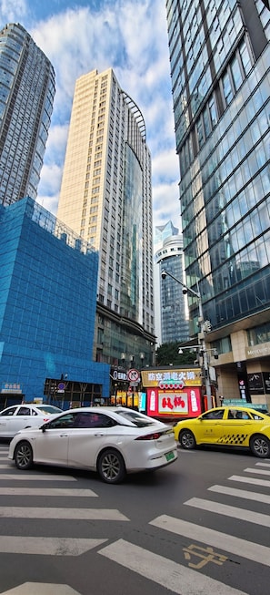 Altres