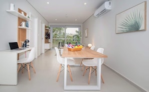 Apartment, Balkon, Stadtblick | Speisen