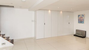 Immagine non classificata, 5 di 54, pulsante