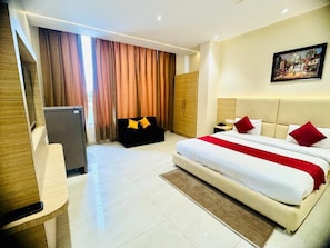 Deluxe Double Room - The Lotus Hotel (Jhansi)