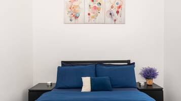 2 bedrooms, desk, iron/ironing board, free WiFi