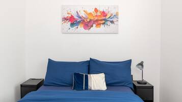 2 bedrooms, desk, iron/ironing board, free WiFi