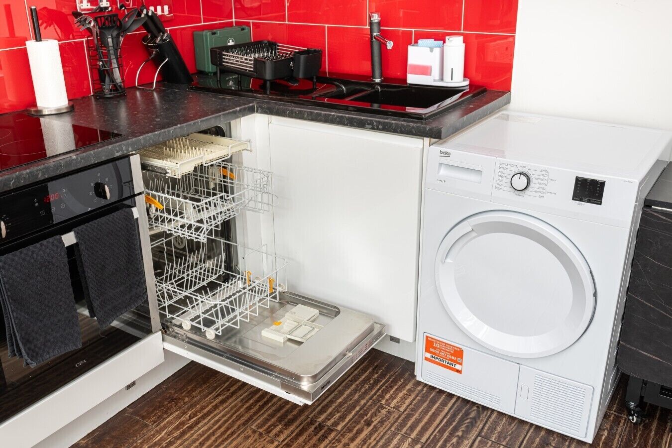 Coffee/tea maker, fridge, microwave, oven