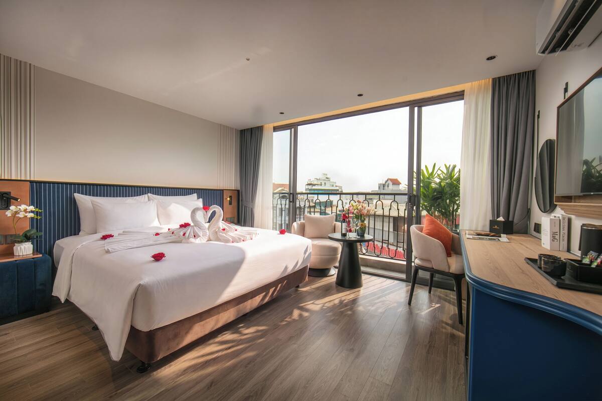 Quarto casal econômico, sacada, vista para a cidade | Roupas de cama premium