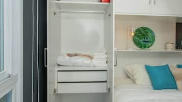 Appartement, balcon, vue ville | Wi-Fi gratuit