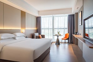 Business Double Room Single Use, Housekeeping, City View | Desk, laptop workspace, free WiFi - Poltton Century Hotel Yangjiang  (Yangjiang)
