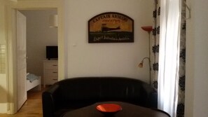 Living area - Fully equipped apartment for rent near Nyugati Railway Station. (Budapest)