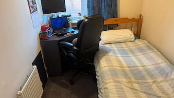 3 bedrooms, iron/ironing board, Internet, bed sheets
