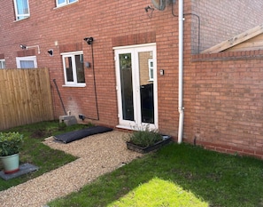 Property grounds - Perfect Base for Leeds, York & Selby (Leeds)
