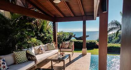 Villa with private pool and sea view in Samaná
