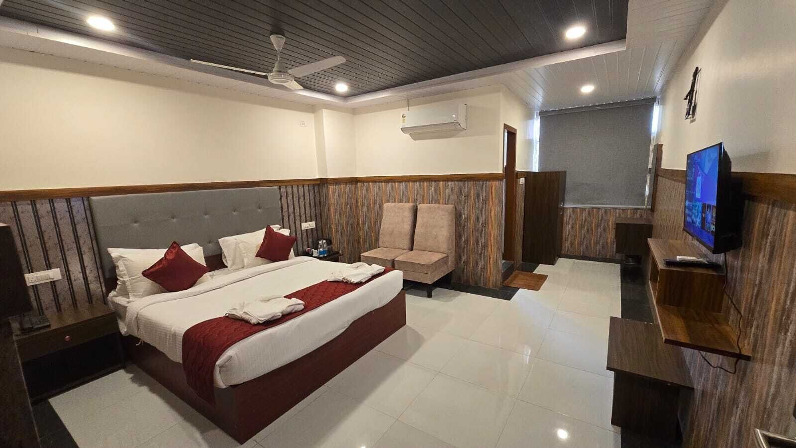 Executive Room