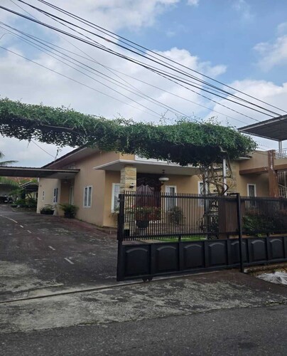 Cozzy Penginapan Rumahkoe