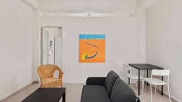 Apartment, 1 Bedroom | Living area