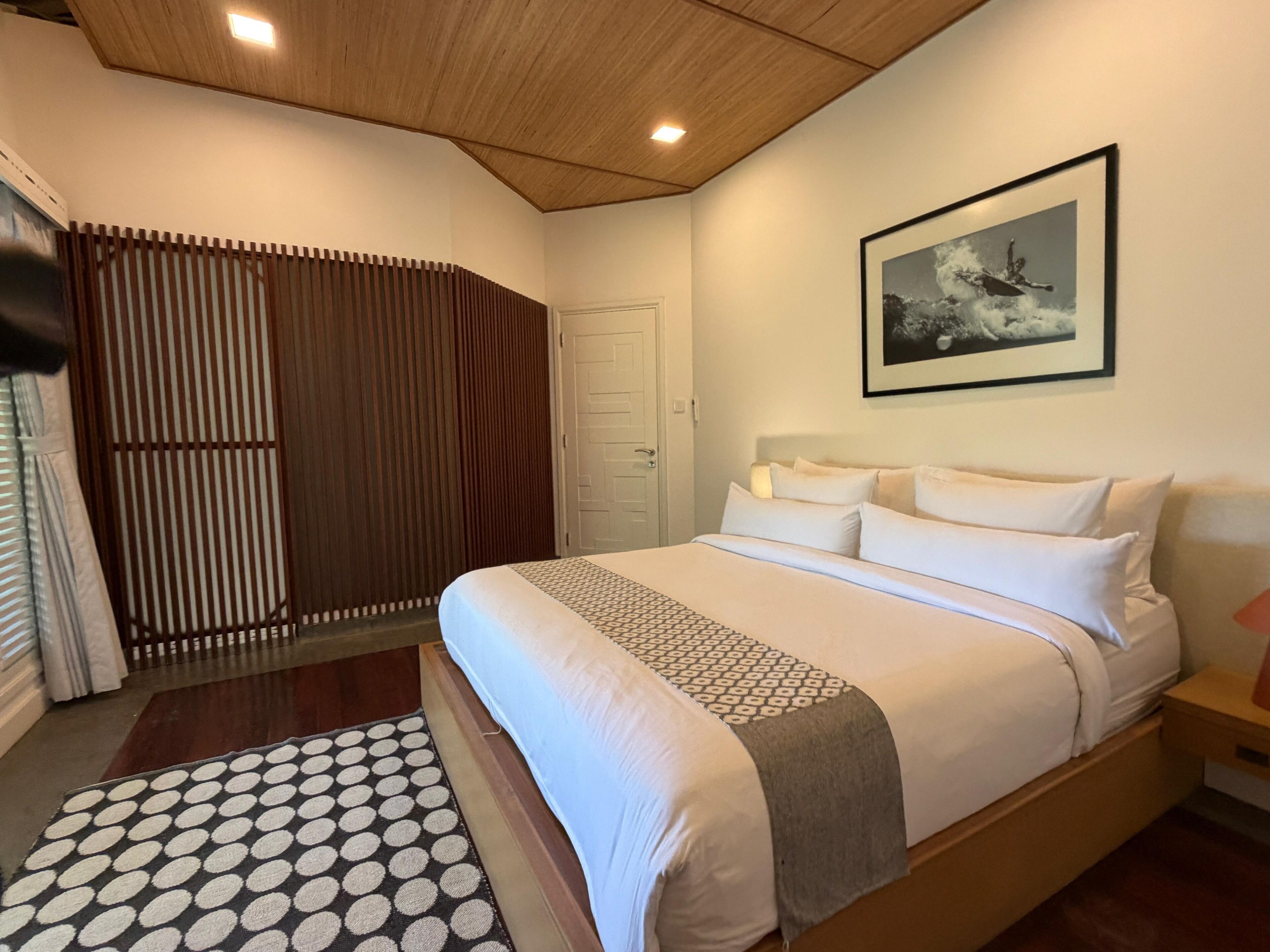 Deluxe Room | Soundproofing, iron/ironing board