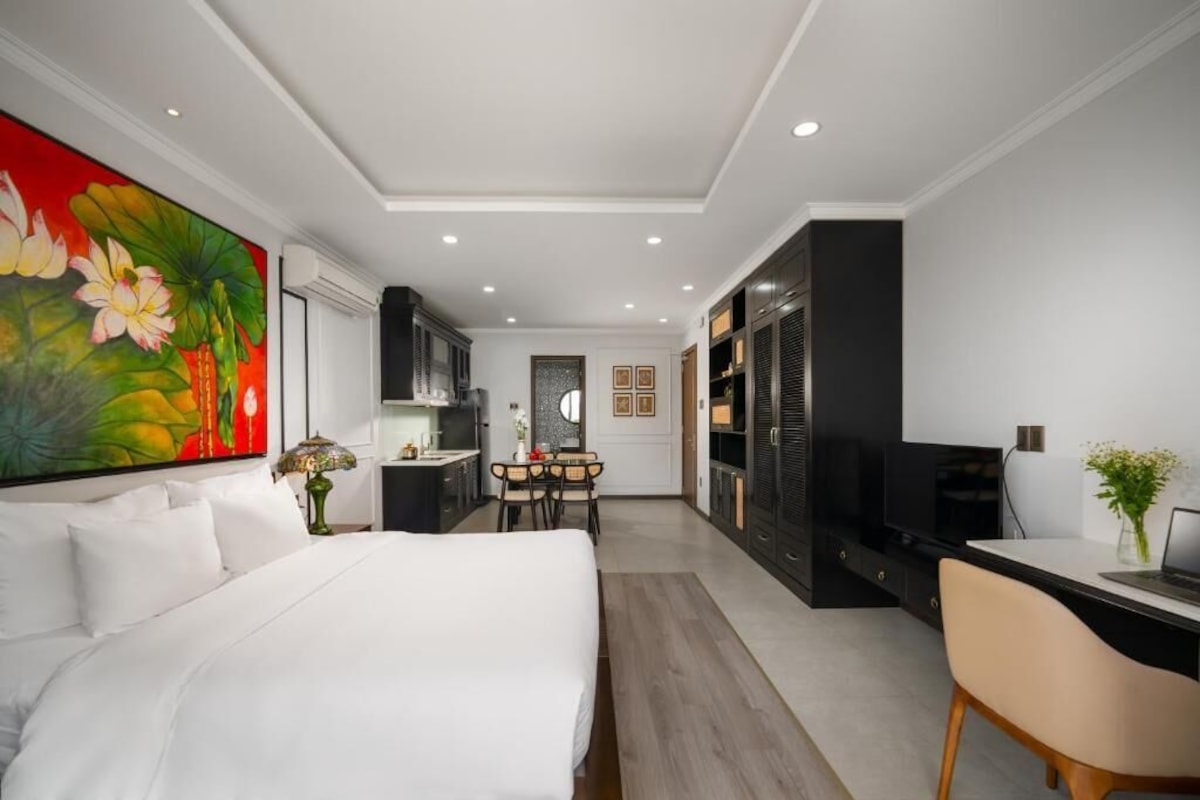 Doppia Deluxe, balcone, vista città | Minibar, tende oscuranti, insonorizzazione, ferro/asse da stiro