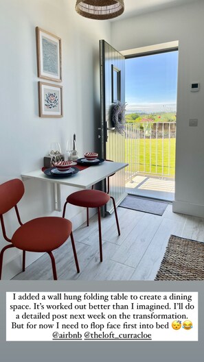 Dining - Stunning coastal 1-bedroom studio in Curracloe, Co. Wexford ideal location (Curracloe)
