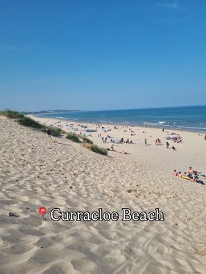 Beach nearby - Stunning coastal 1-bedroom studio in Curracloe, Co. Wexford ideal location (Curracloe)