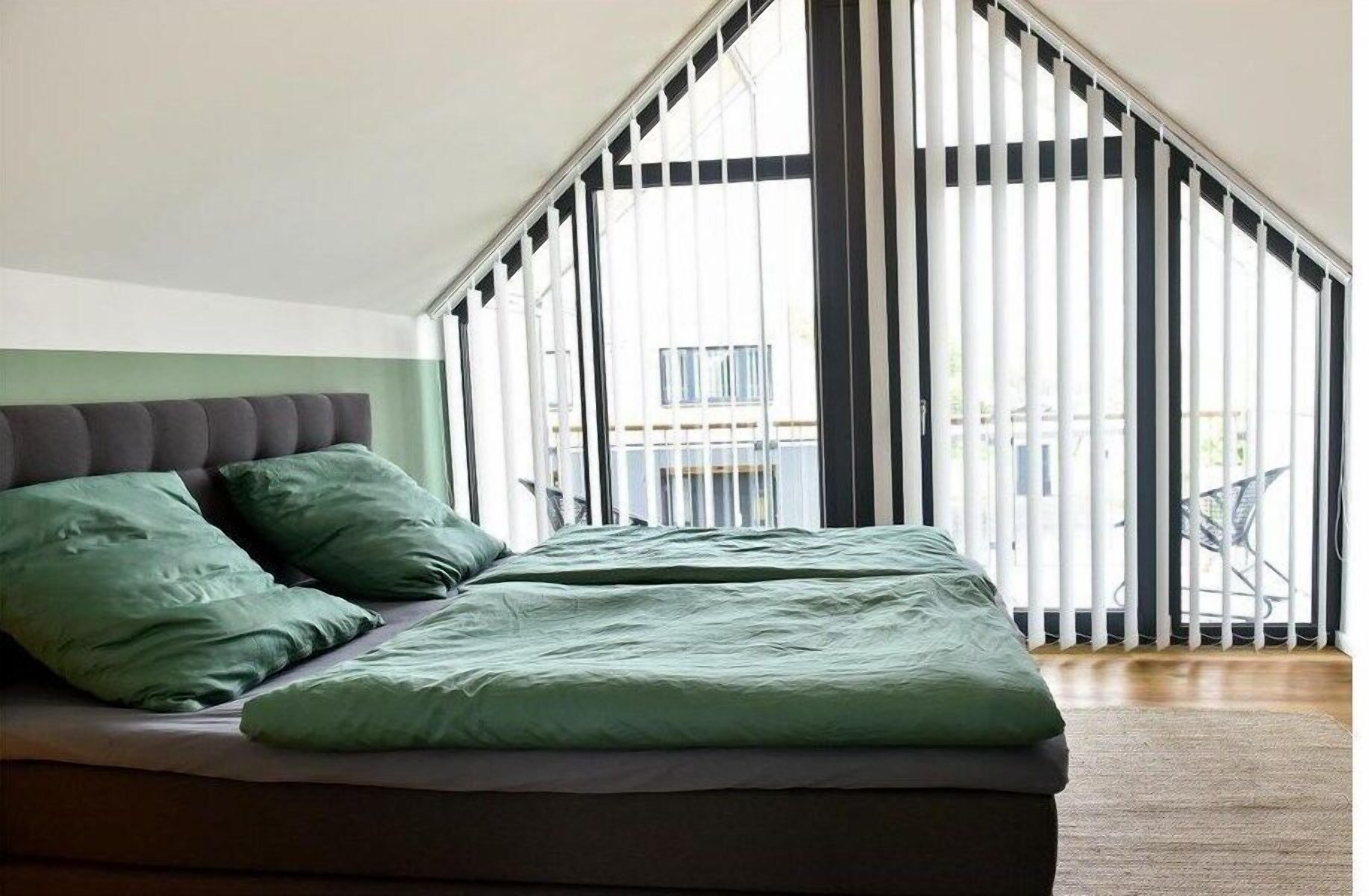 2 bedrooms, WiFi (free), bed sheets