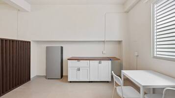 Apartment, 1 Bedroom | Dining