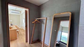Comfort House, Partial Lake View | Living area | 40-inch flat-screen TV with digital channels