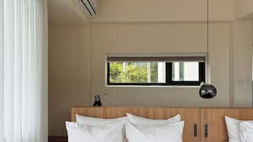 舒适独立别墅, 部分湖景 | 办公桌、笔记本电脑工作区、免费 WiFi