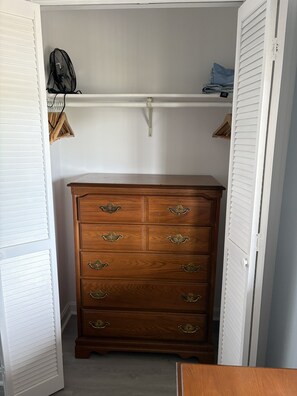 Interior - Serene 1-bedroom condo with lake access in White Lake (Elizabethtown)