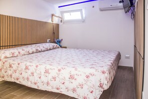 Room, Patio | Wi-fi percuma 