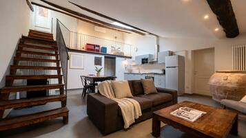 Superior-Penthouse, Stadtblick | Wohnbereich
