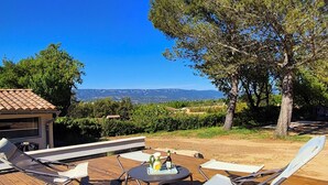 Unclassified image, 2 of 55, button - Le Repos House—Sleeps 6—Pool—Pétanque (Alleins)