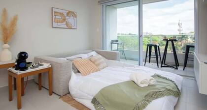 Corporate Stays First Living - 306