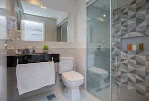 Appartement, balcon, vue ville | Salle de bain