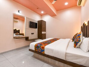 Executive Suite | Desk, free WiFi - Hotel Max Inn (Ahmedabad)