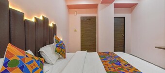 Hotel Max Inn
