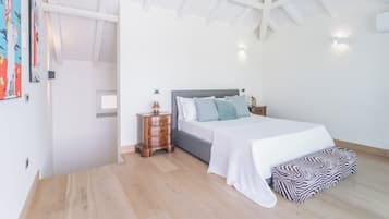Villa (4 Bedrooms) | 4 Schlafzimmer, Bügeleisen/Bügelbrett, Bettwäsche