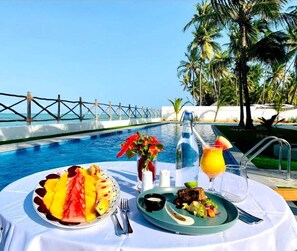 15 outdoor pools - Sea Side Resort (Bwejuu)