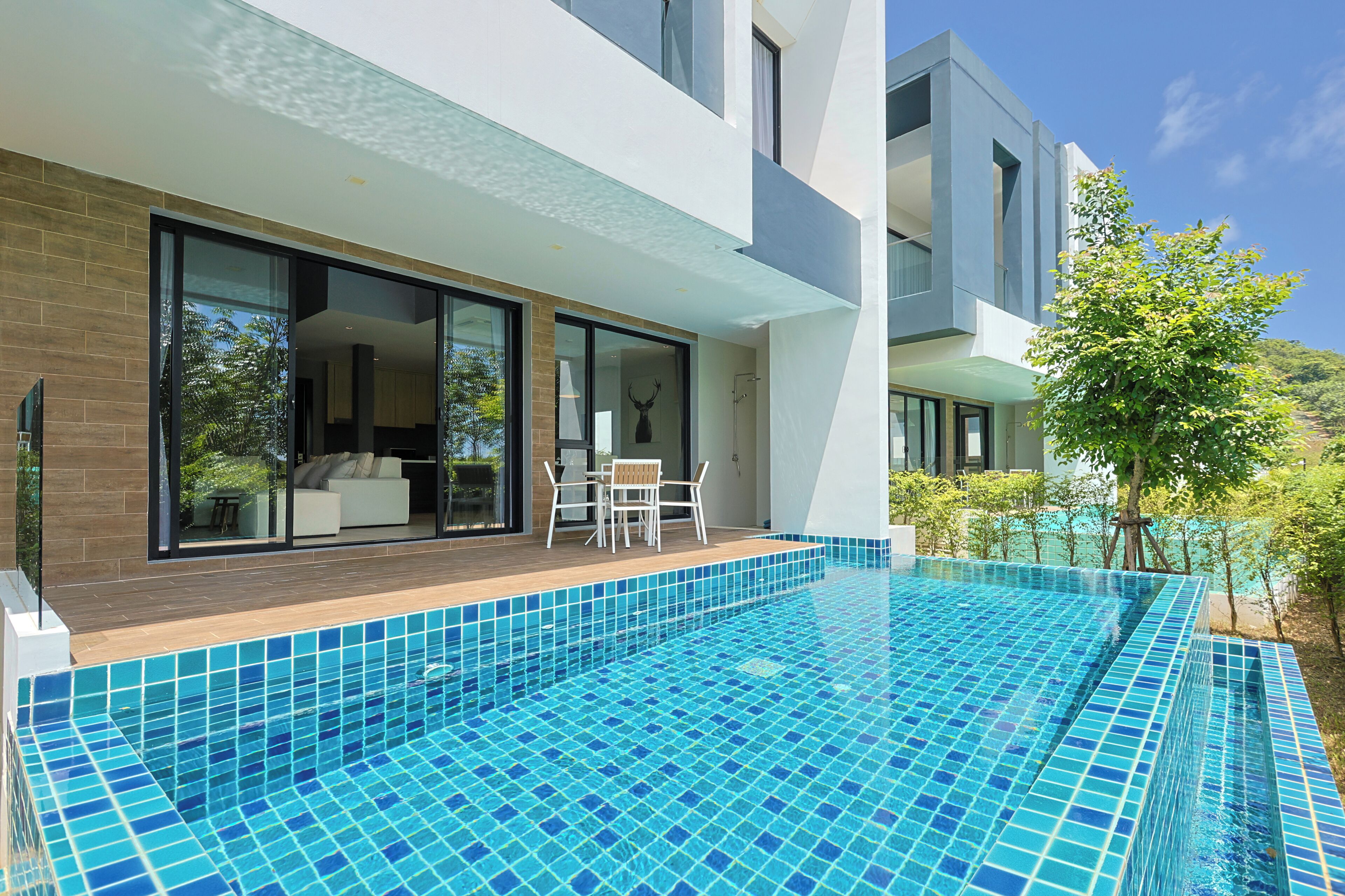 Private pool